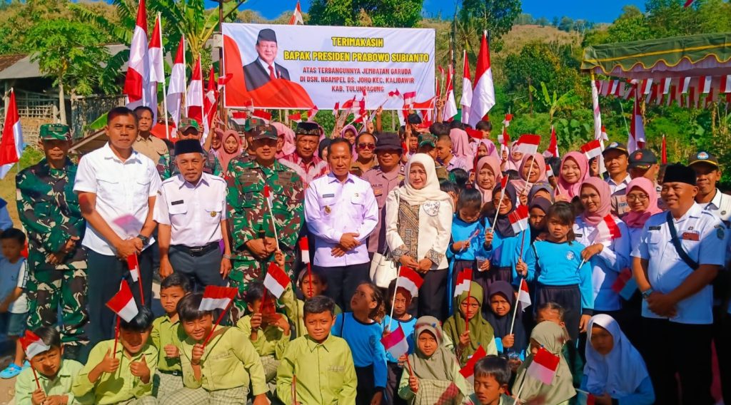 Plt. Bupati Tulungagung Resmikan Jembatan Garuda di Desa Joho