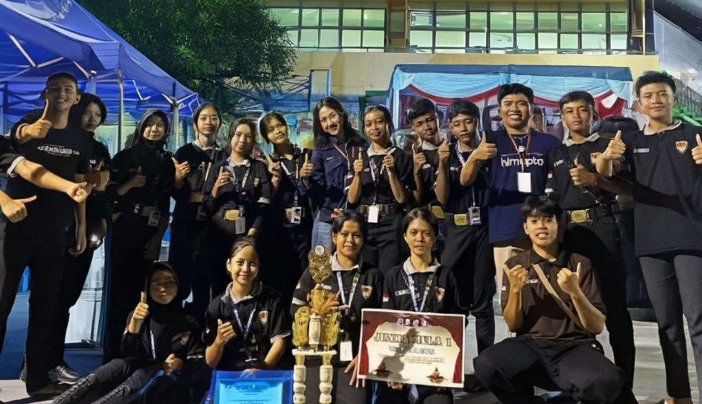 SMPN 1 Sumbergempol Raih Juara Umum 2 UBHI Sportverse Tournament 2026