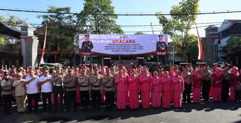 Korps Rapor Warnai Kenaikan Pangkat Personel Polres Tulungagung