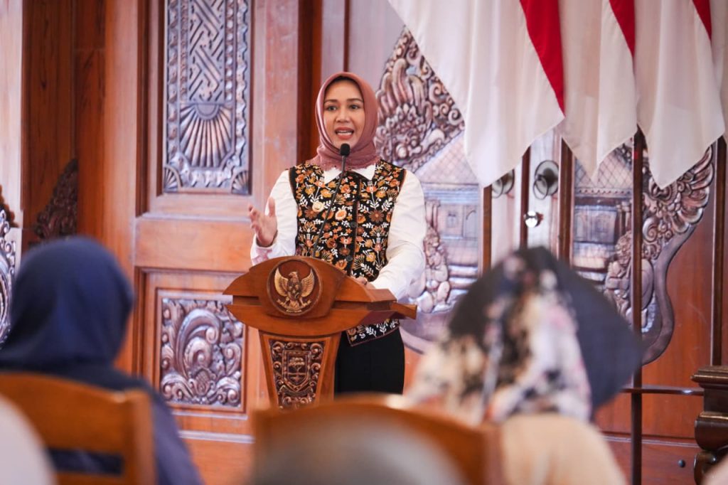 Wali Kota Mojokerto Ingatkan UMKM Jangan Tergiur Pinjol, Akses KUR Harus Jadi Pilihan
