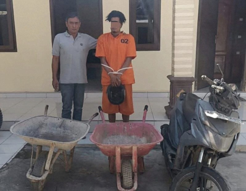 Diduga Curi Dua Artco, Pria di Rejotangan Diamankan Warga dan Diserahkan ke Polisi