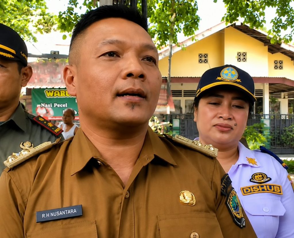 Pedagang di Trotoar Jalan Letjen Suprapto Ditertibkan, Pemilik Lapak Diimbau Pindah Lokasi