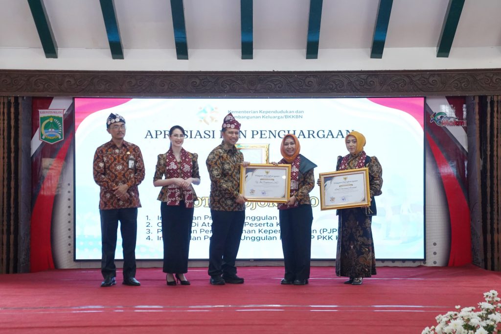 Komitmen Dukung Program Prioritas Nasional, Kota Mojokerto Raih Empat Penghargaan HARGANAS Ke-33