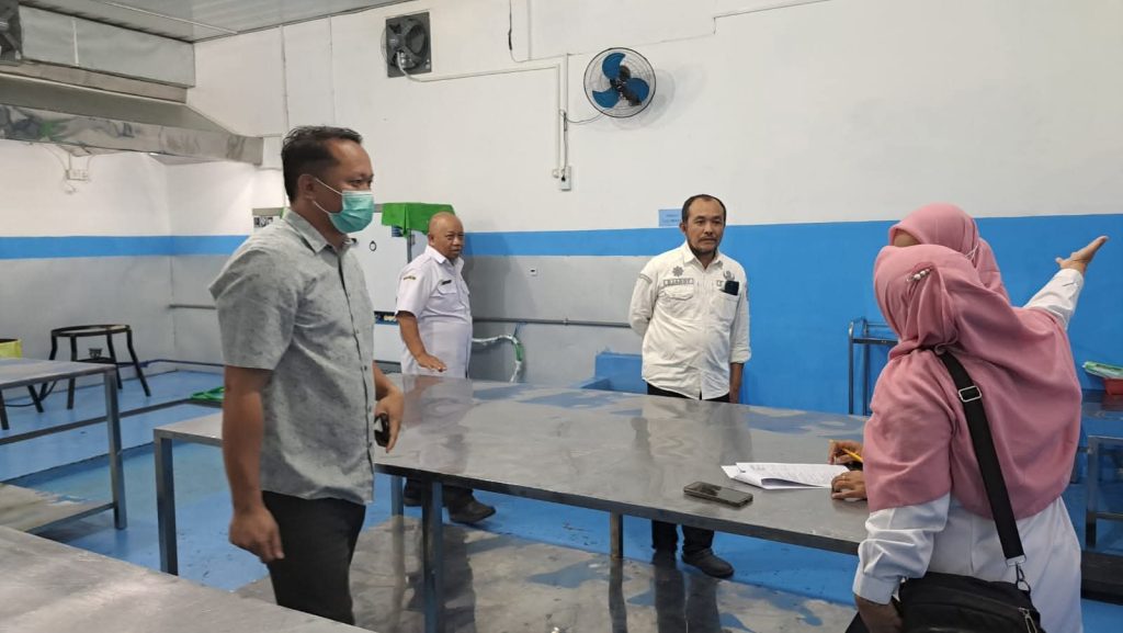 103 Penerima MBG di Rejotangan Alami Mual dan Diare, Dapur SPPG Pakisrejo Ditutup Sementara
