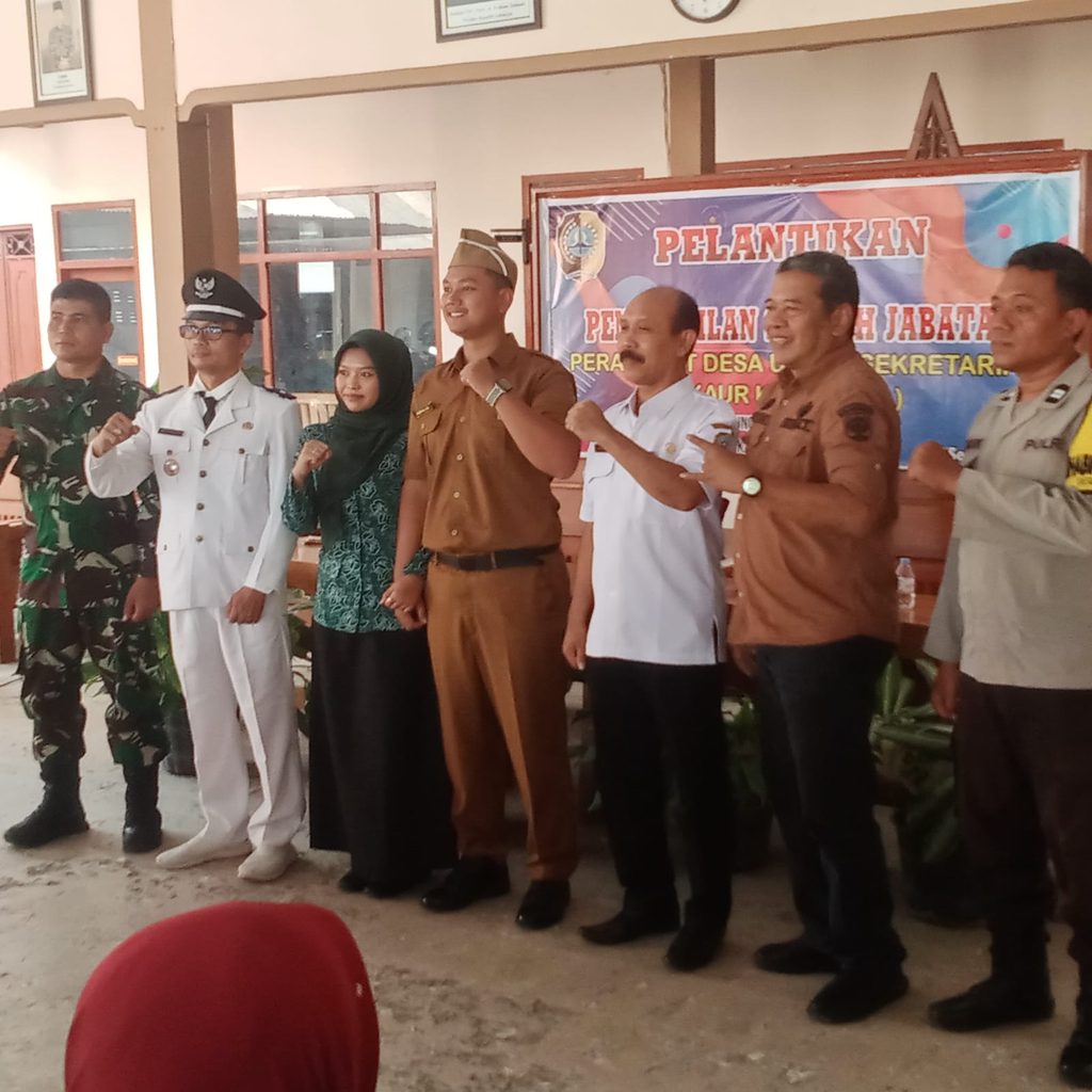 Kaur Keuangan Desa Waung Resmi Dilantik, Kades Minta Segera Beradaptasi